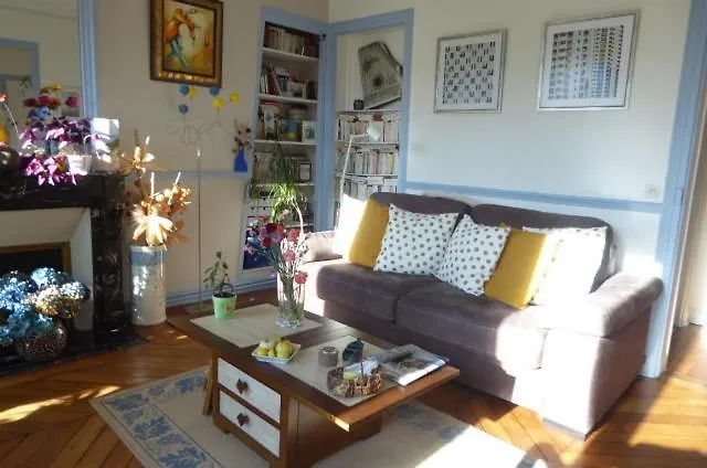 Charmant Appartement A Paris 0*,