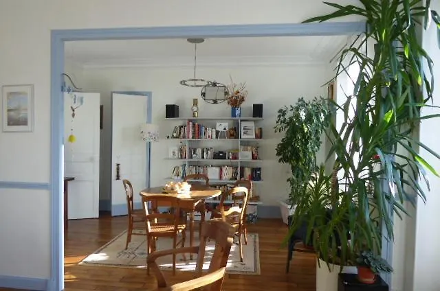 Charmant Appartement A Paris Frankrike